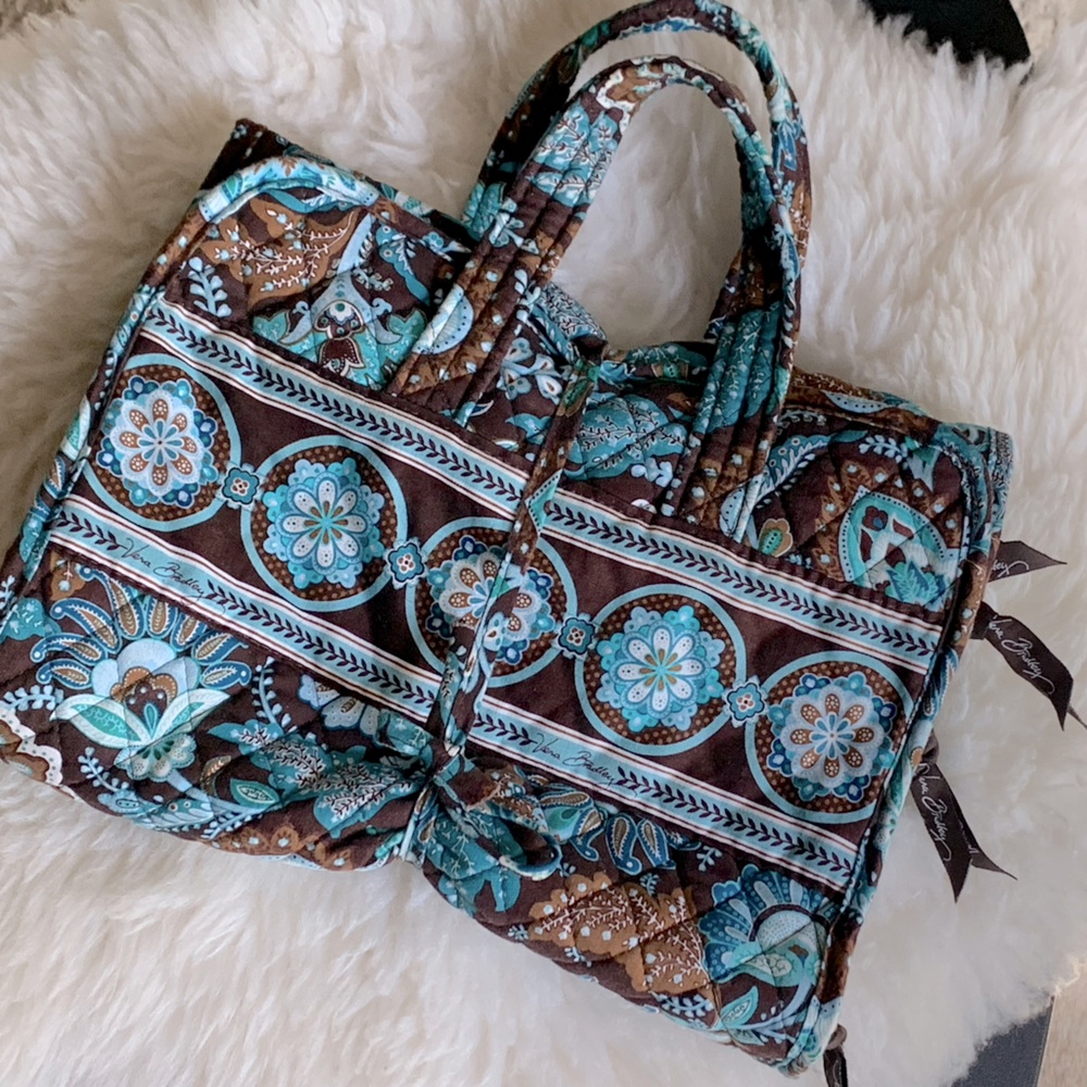 Vera Bradley Hanging Travel Bag